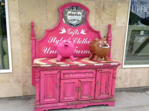 Very girly revamped buffet for all of the pink loving Farmgirls out there.