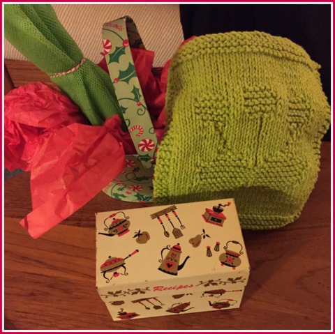 Jackie made a knitted dishcloth,  produce bags from MaryJane's pattern, and included a vintage recipe box! Gasp!