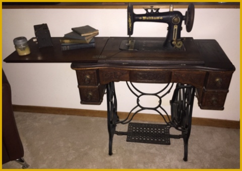 Kenmore sewing machine-works - Lil Dusty Online Auctions - All